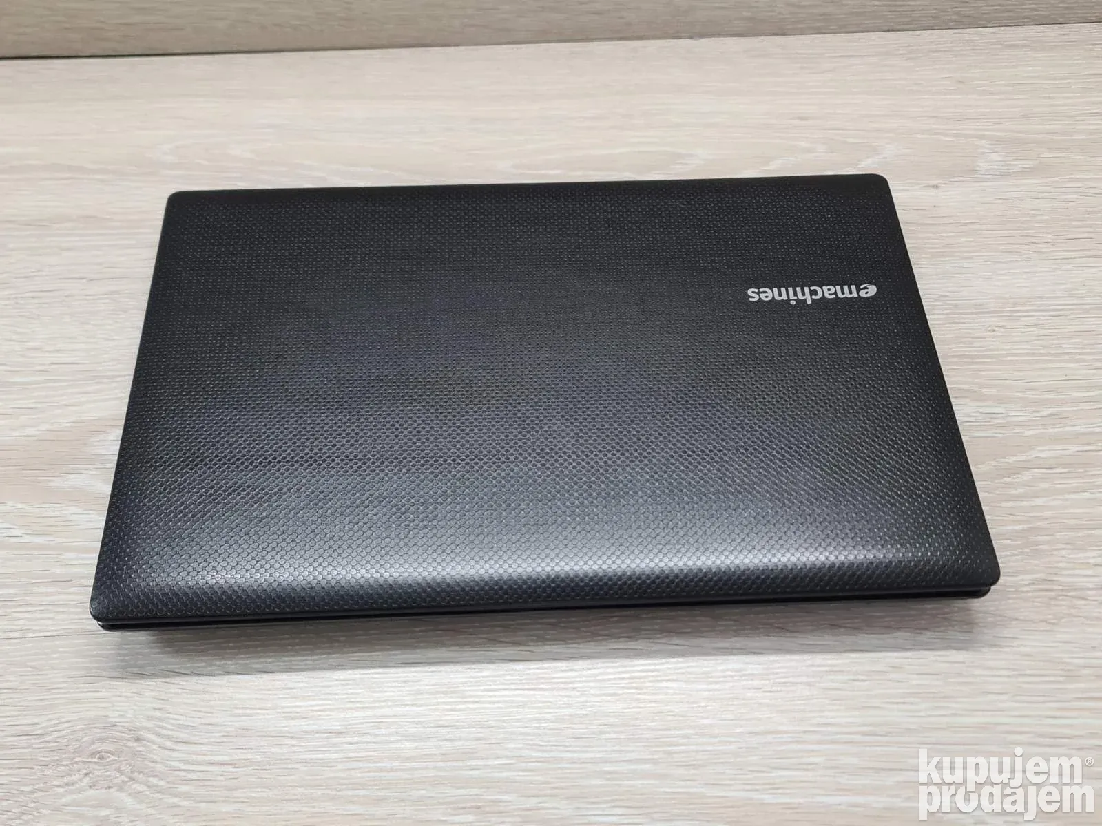 Acer E442    2.40Ghz/4GB ddr3/120GB ssd/ ATI 1GB