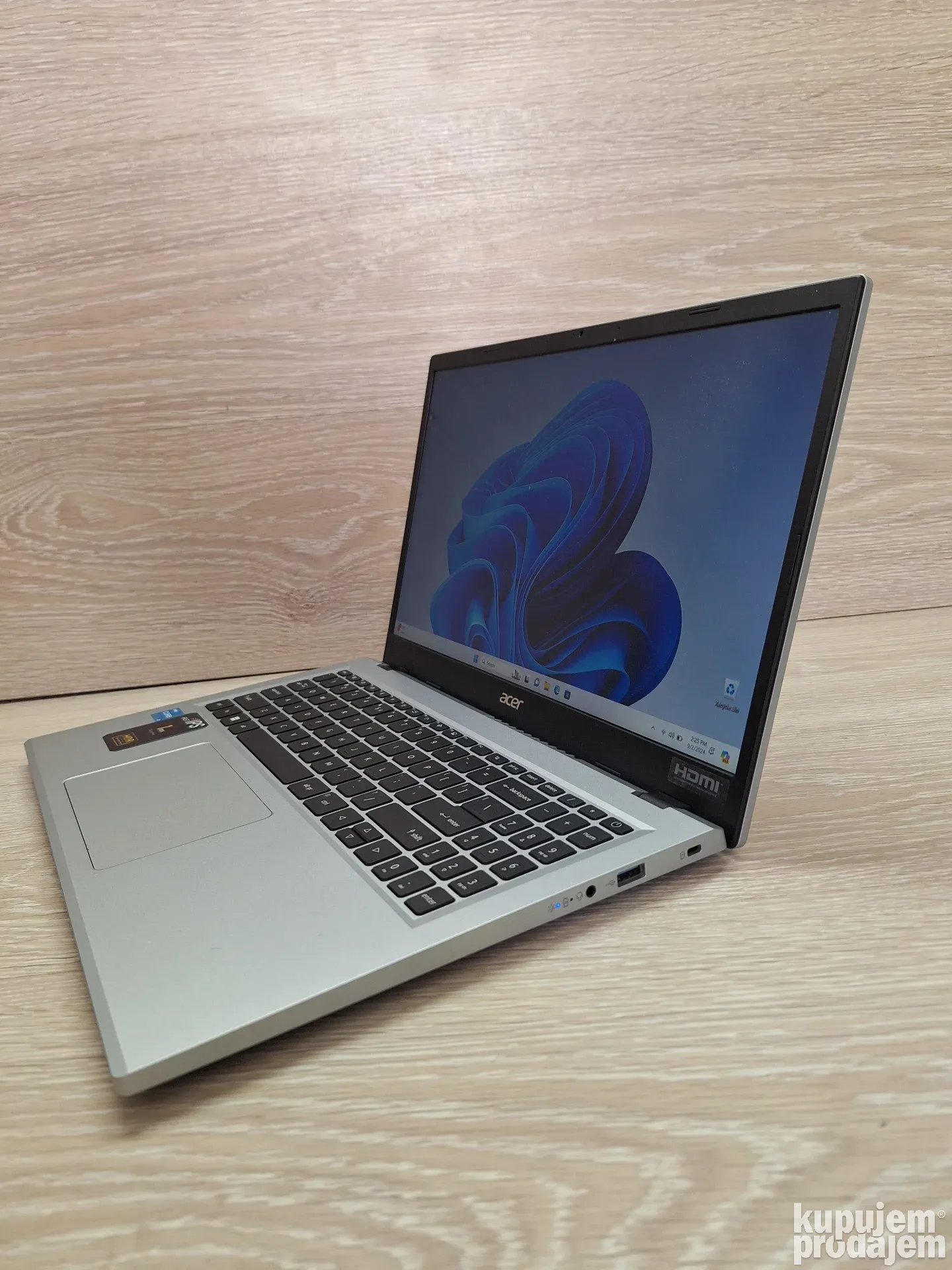 Acer EX215 i3-N305/8gb DDR5/512 gb Nvme/Full HD - 586
