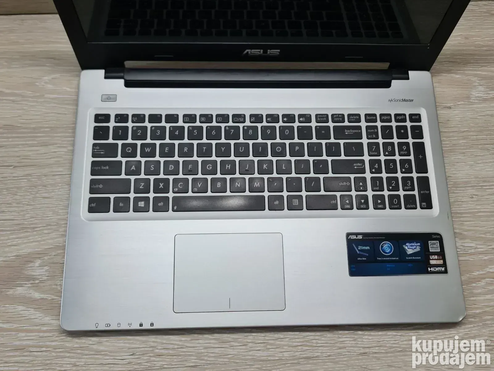 Asus K56cm i3/8GB ddr3/240GB ssd 164