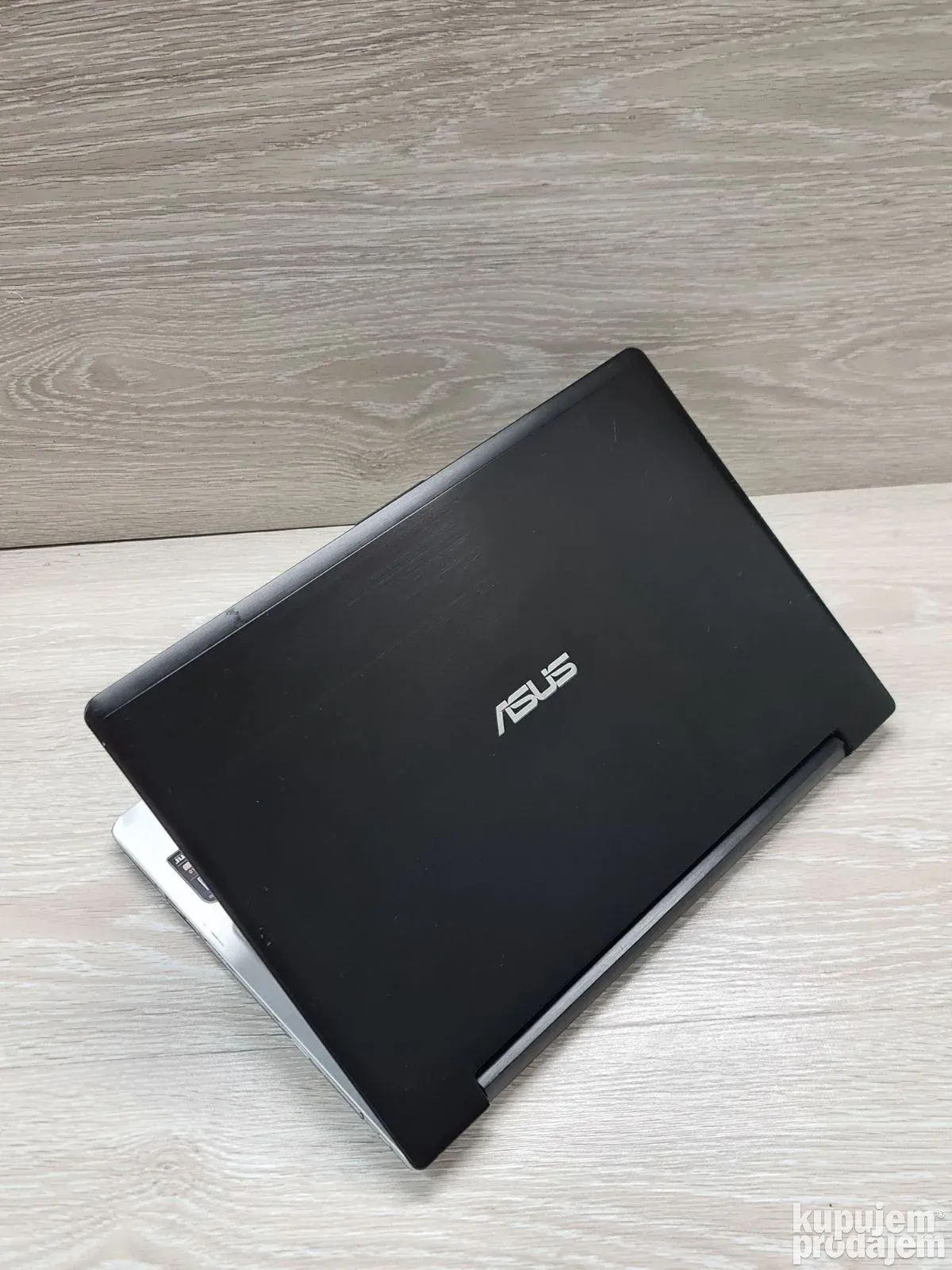 Asus K56cm i3/8GB ddr3/240GB ssd 164