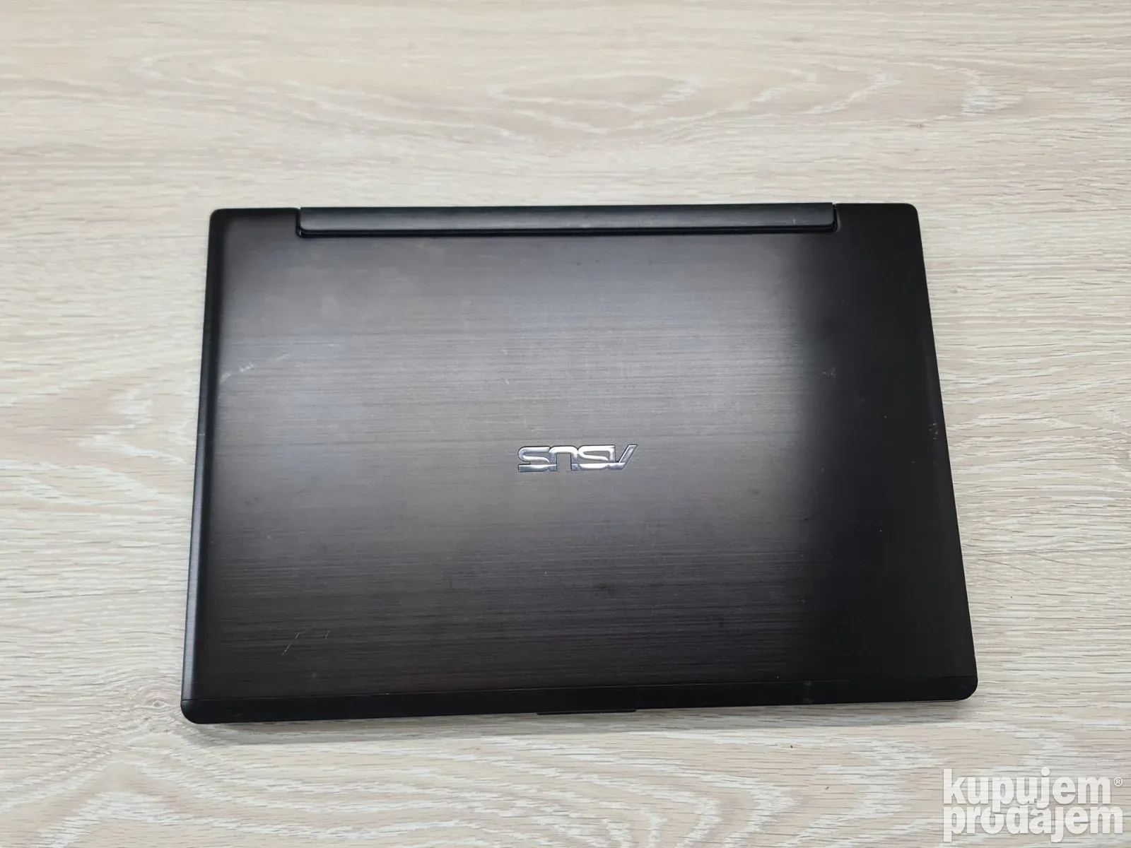 Asus K56cm i3/8GB ddr3/240GB ssd 164
