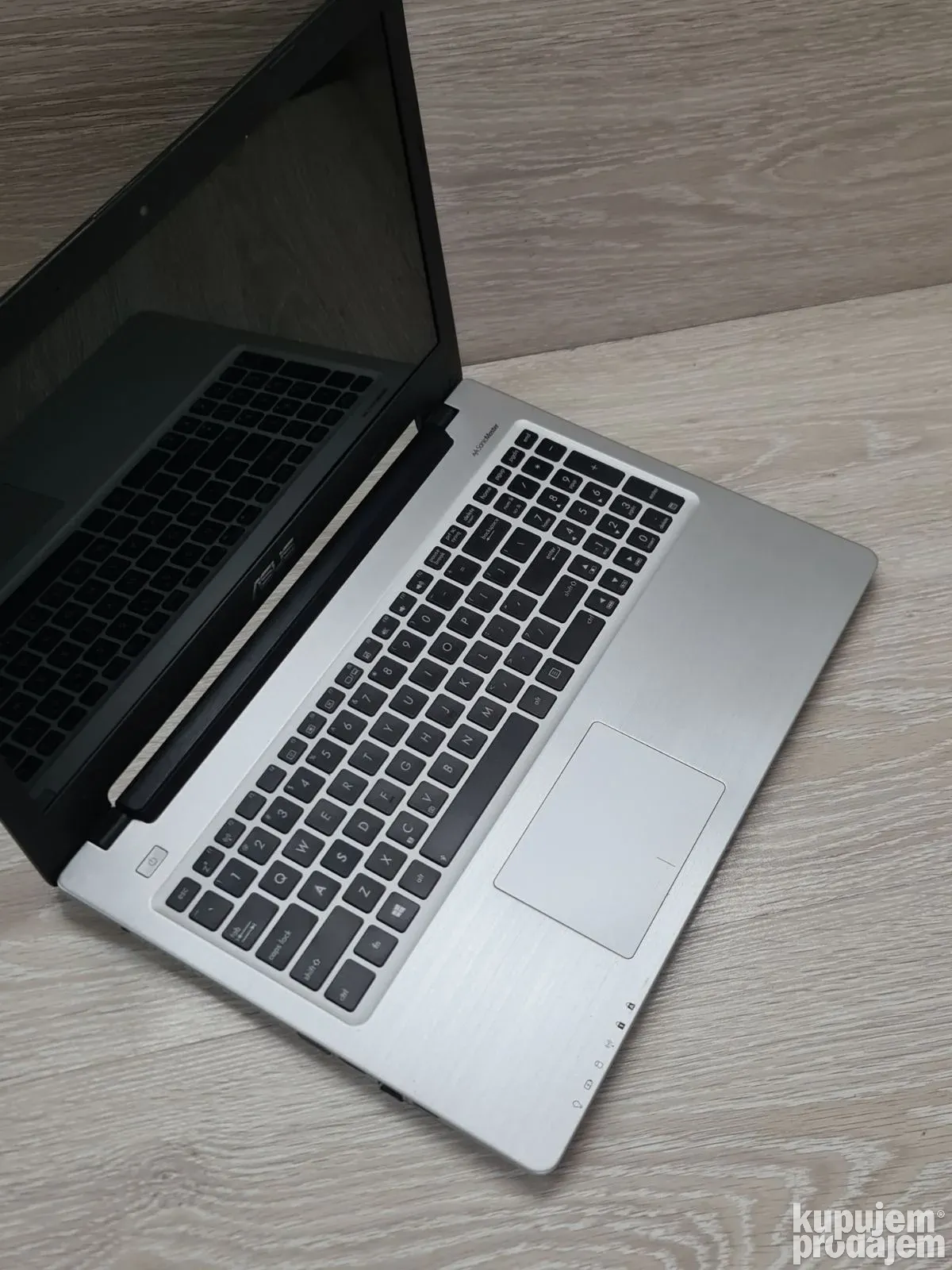 Asus S56ca i5/8GB ddr3/240GB ssd/ Nvidia 2GB