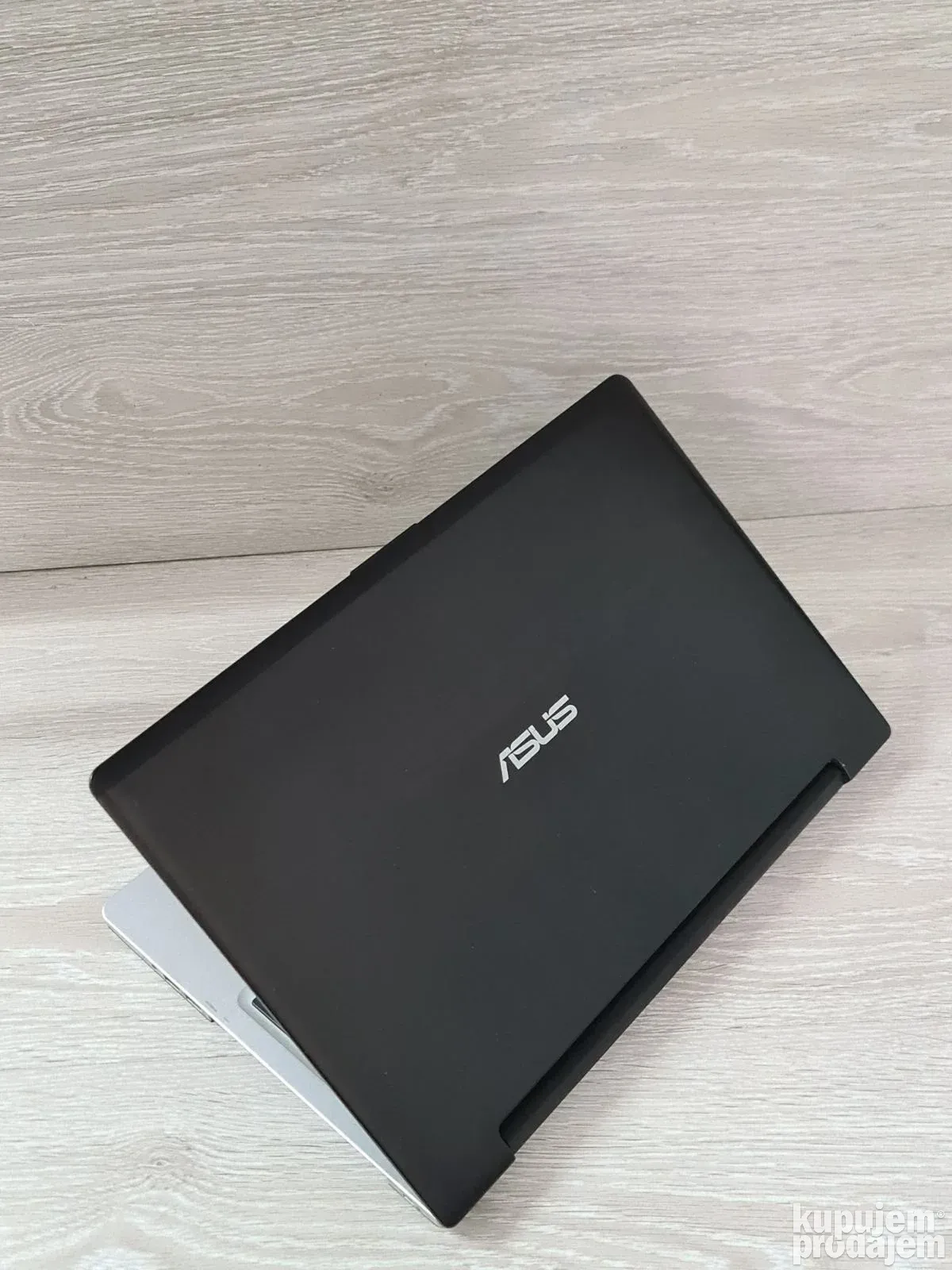 Asus S56ca i5/8GB ddr3/240GB ssd/ Nvidia 2GB