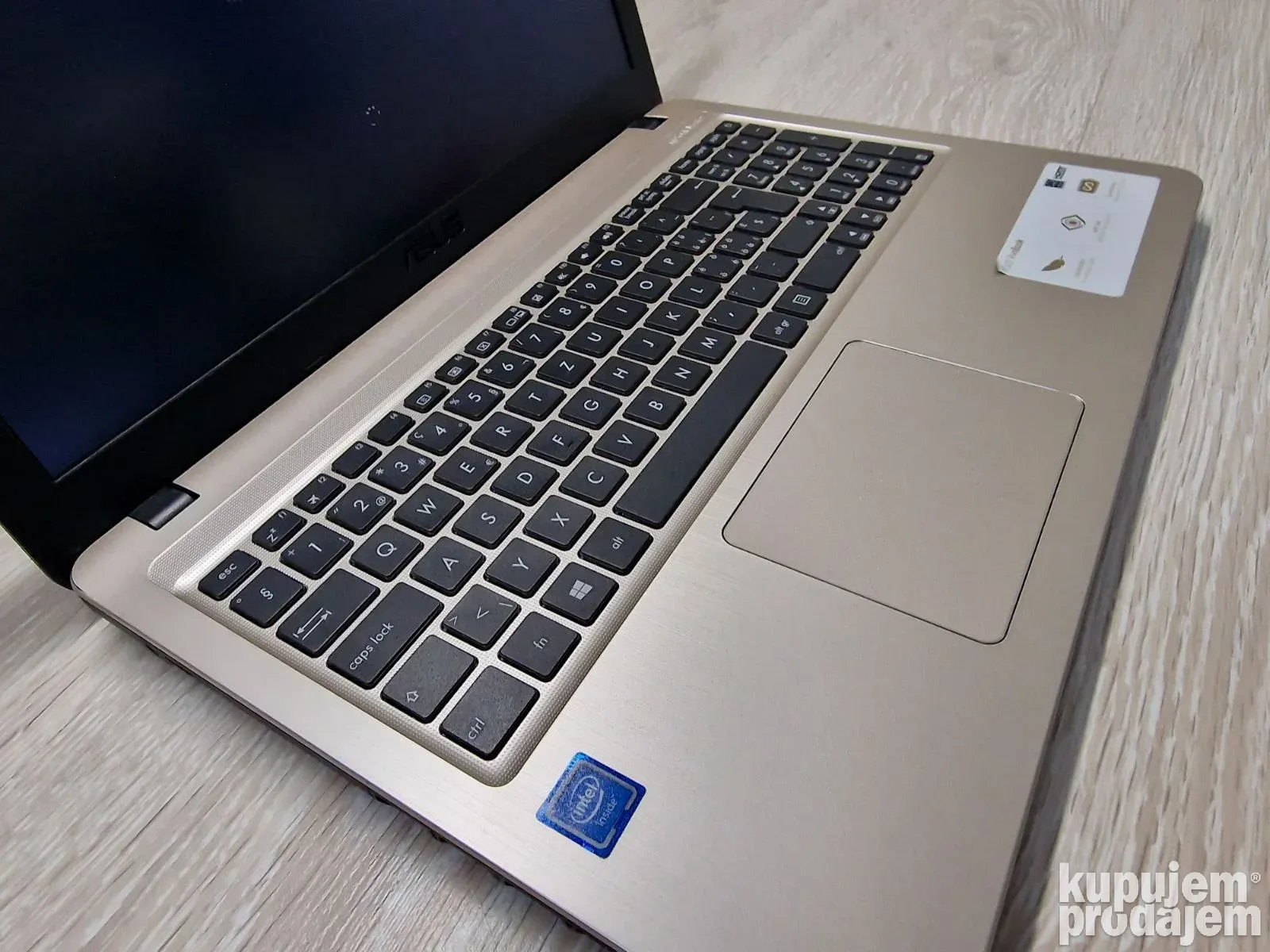 ASUS x540m Intel n4000/4gb DDR4/256GB ssd