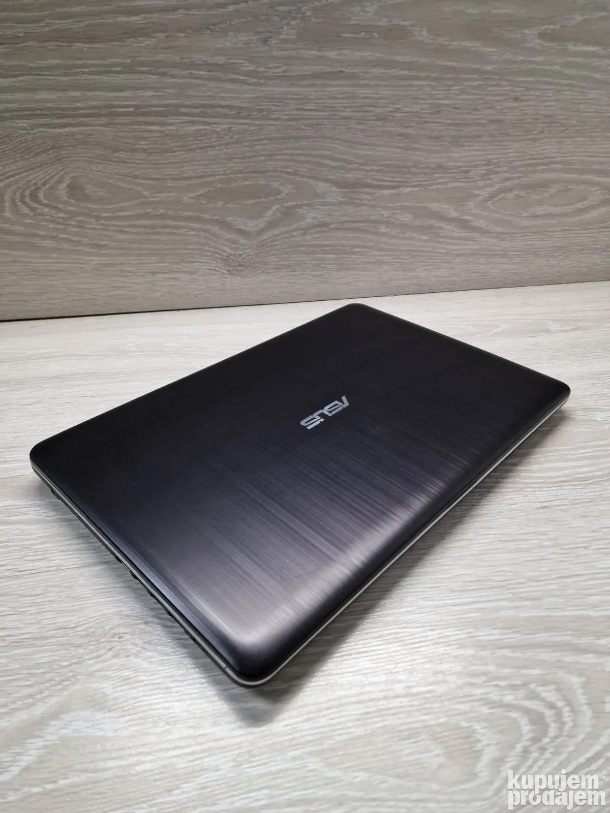 ASUS x540m Intel n4000/4gb DDR4/256GB ssd