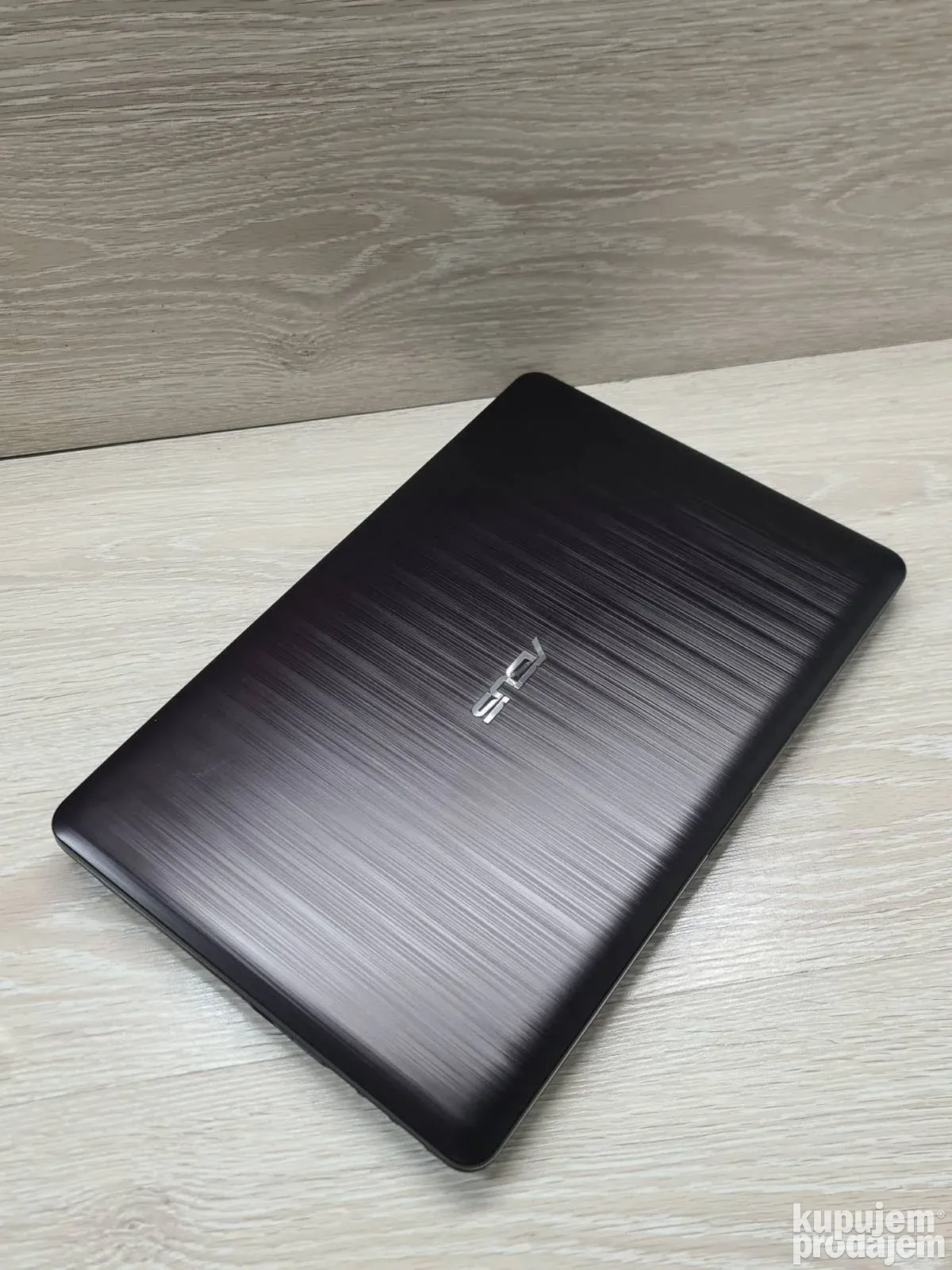 ASUS X540S N3060/4GB ddr3/240GB ssd