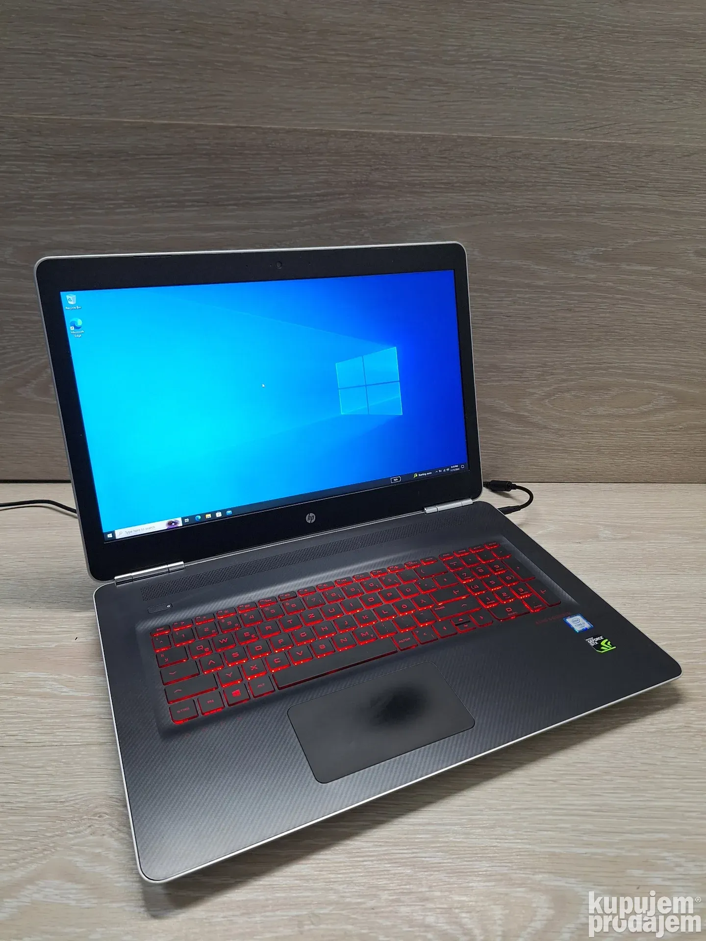 HP 17-AB i5 HQ/16gb/GTX1050/256GB SSD +1TB HDD ssd - 678