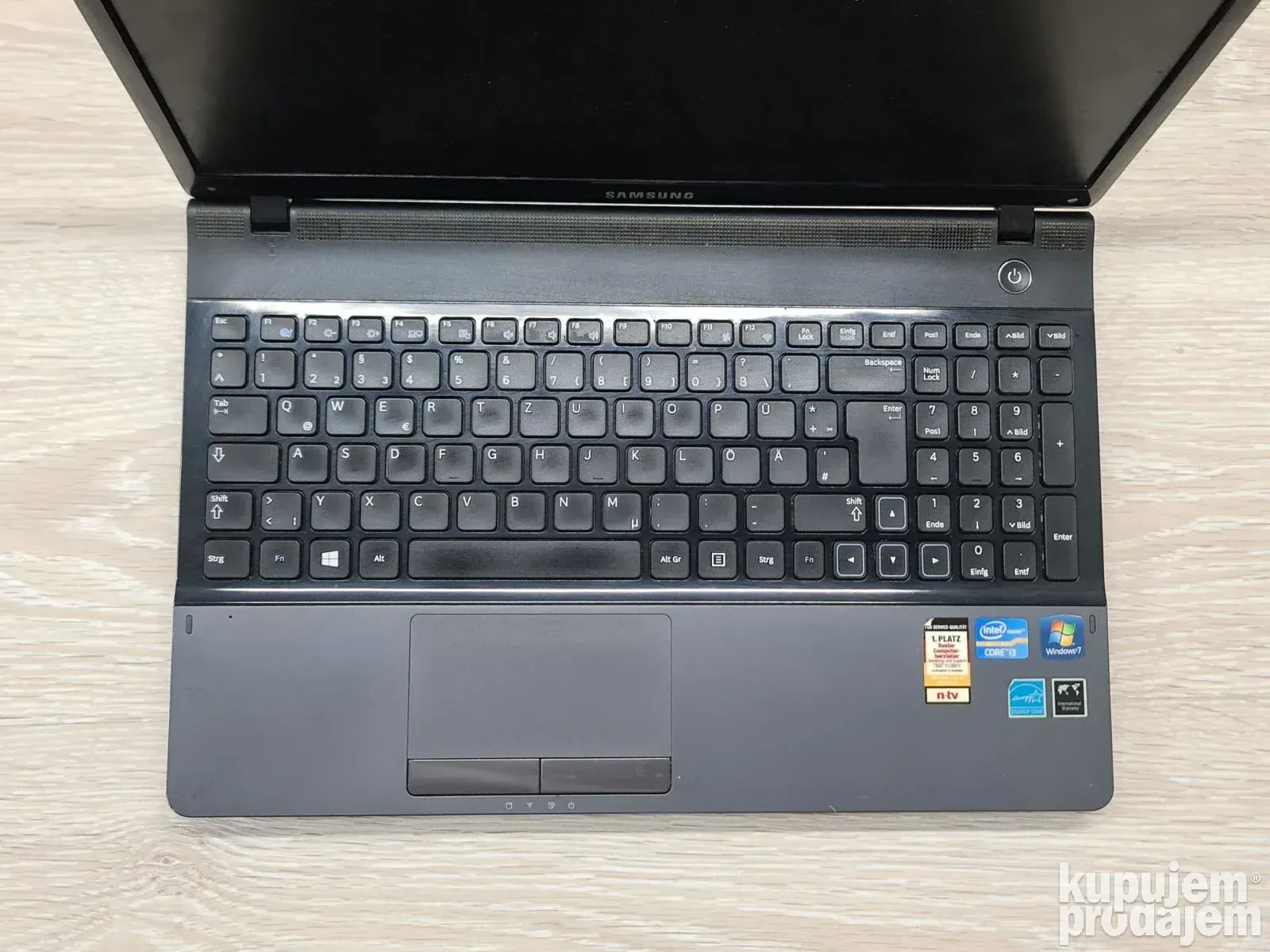 Samsung NP300E Pentium/8GB ddr3/240GB ssd 439