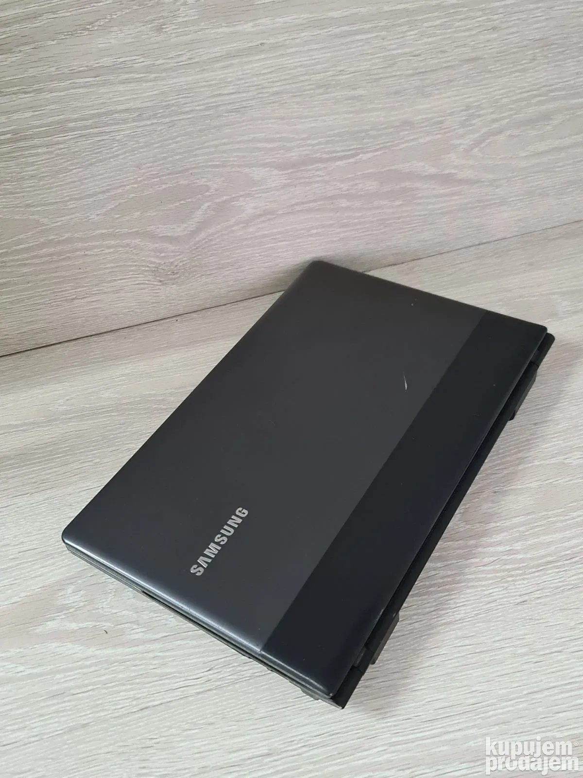 Samsung NP300E Pentium/8GB ddr3/240GB ssd 439