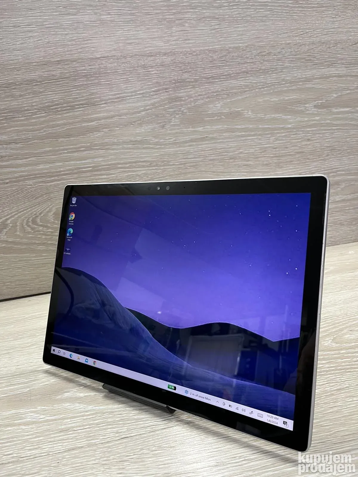 Surface book 1703 i7/8gb/256 SSD 3000x2000 IPS