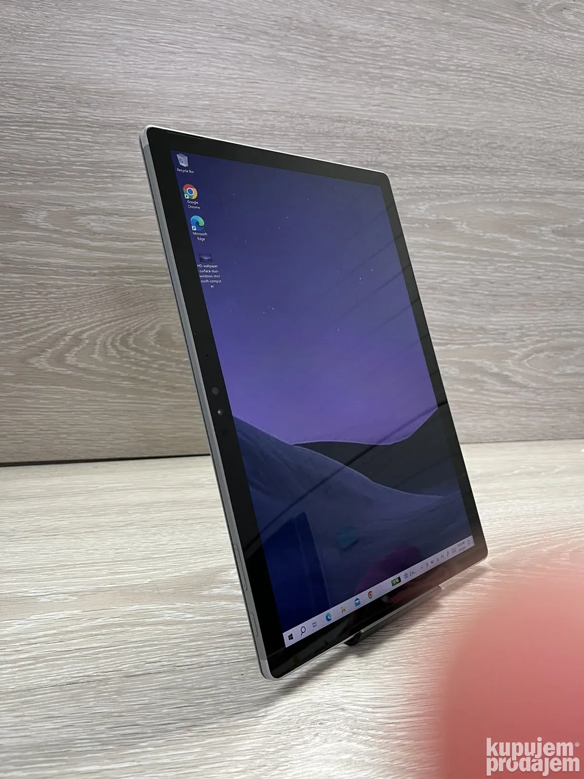 Surface book 1703 i7/8gb/256 SSD 3000x2000 IPS