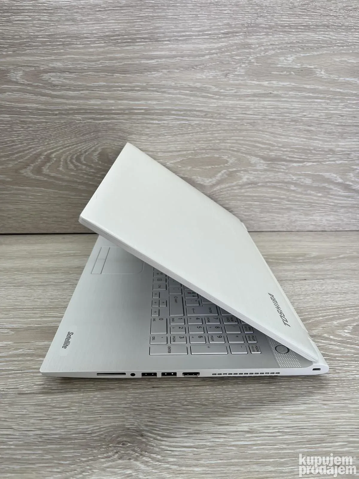 Toshiba C55D A4/8gb/256SSD 404