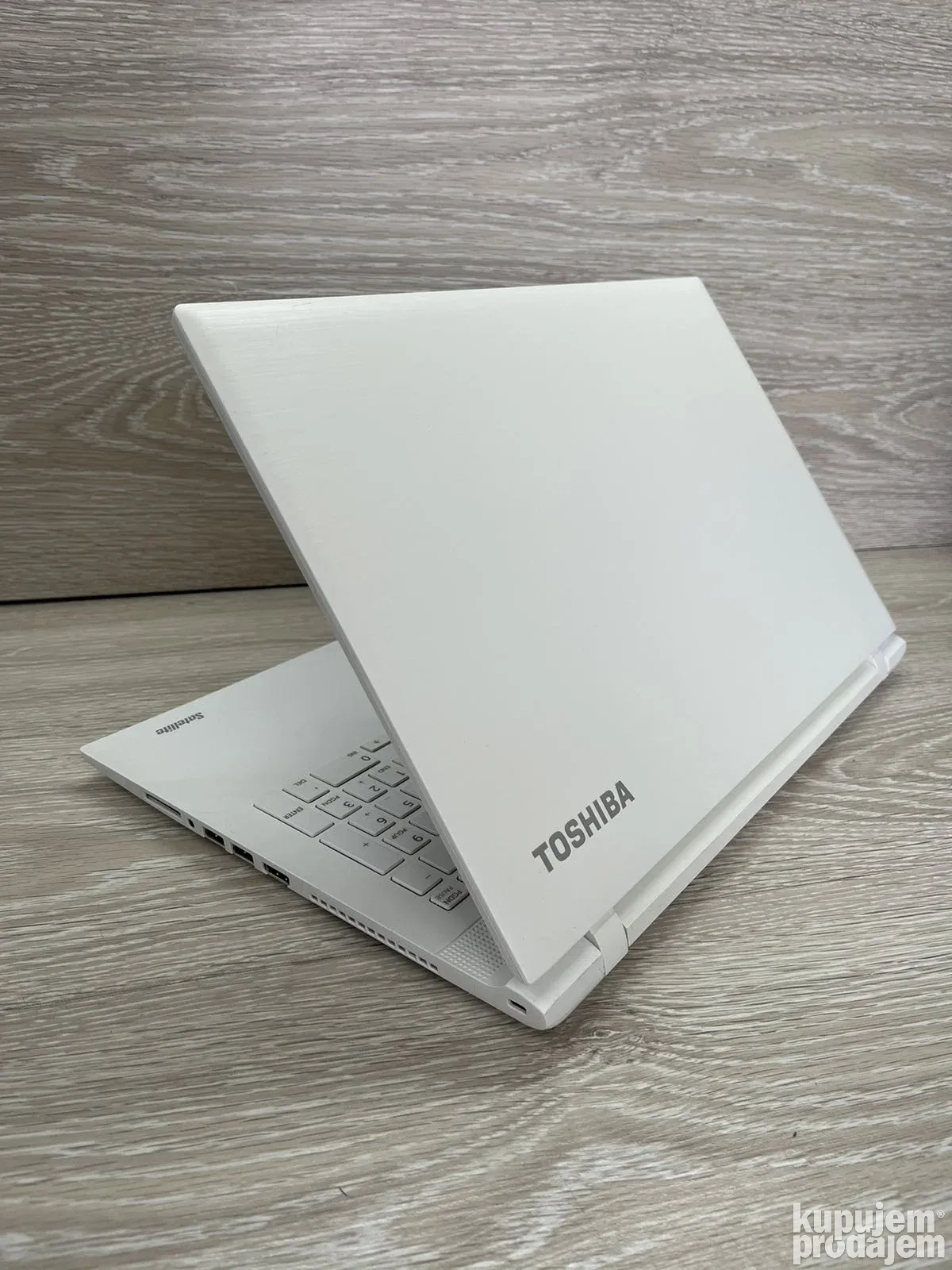 Toshiba C55D A4/8gb/256SSD 404