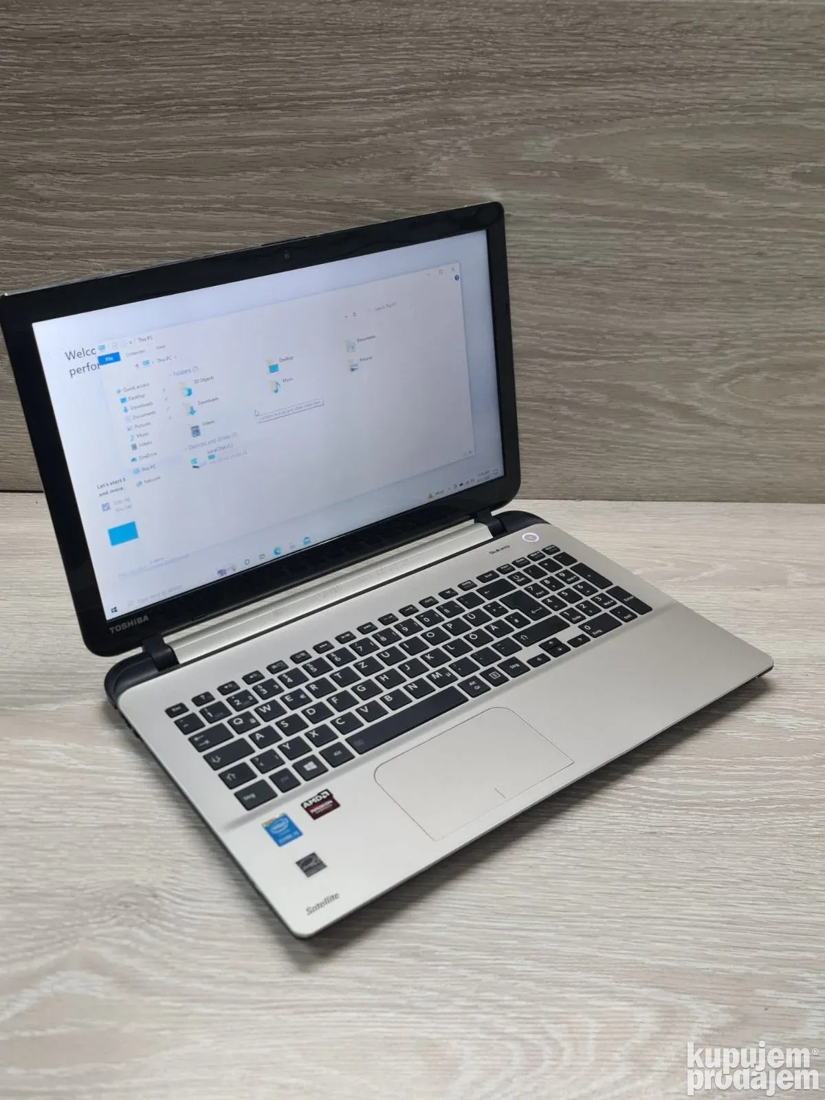 Toshiba L50-B i5 5gn./8GB ddr3/240GB ssd/ATI 1GB 134