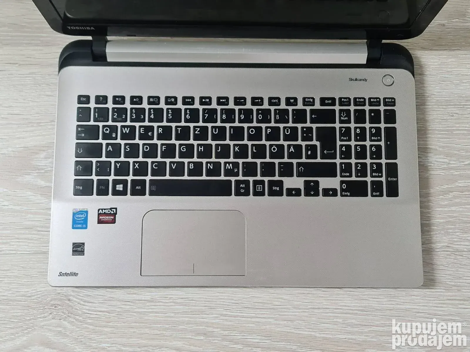Toshiba L50-B i5 5gn./8GB ddr3/240GB ssd/ATI 1GB 134