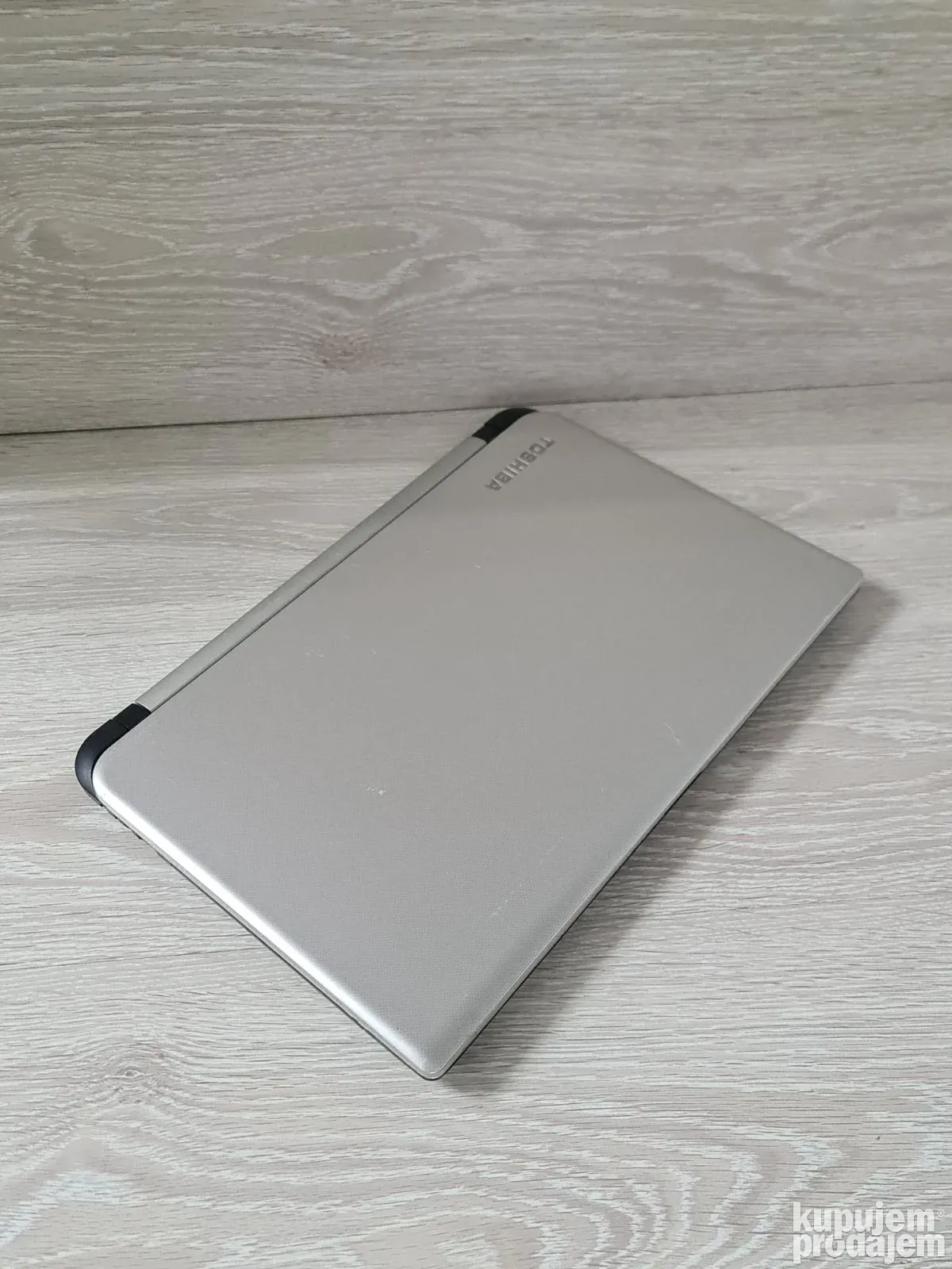 Toshiba L50-B i5 5gn./8GB ddr3/240GB ssd/ATI 1GB 134